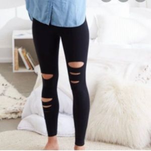 Aerie Chill Ripped Legging